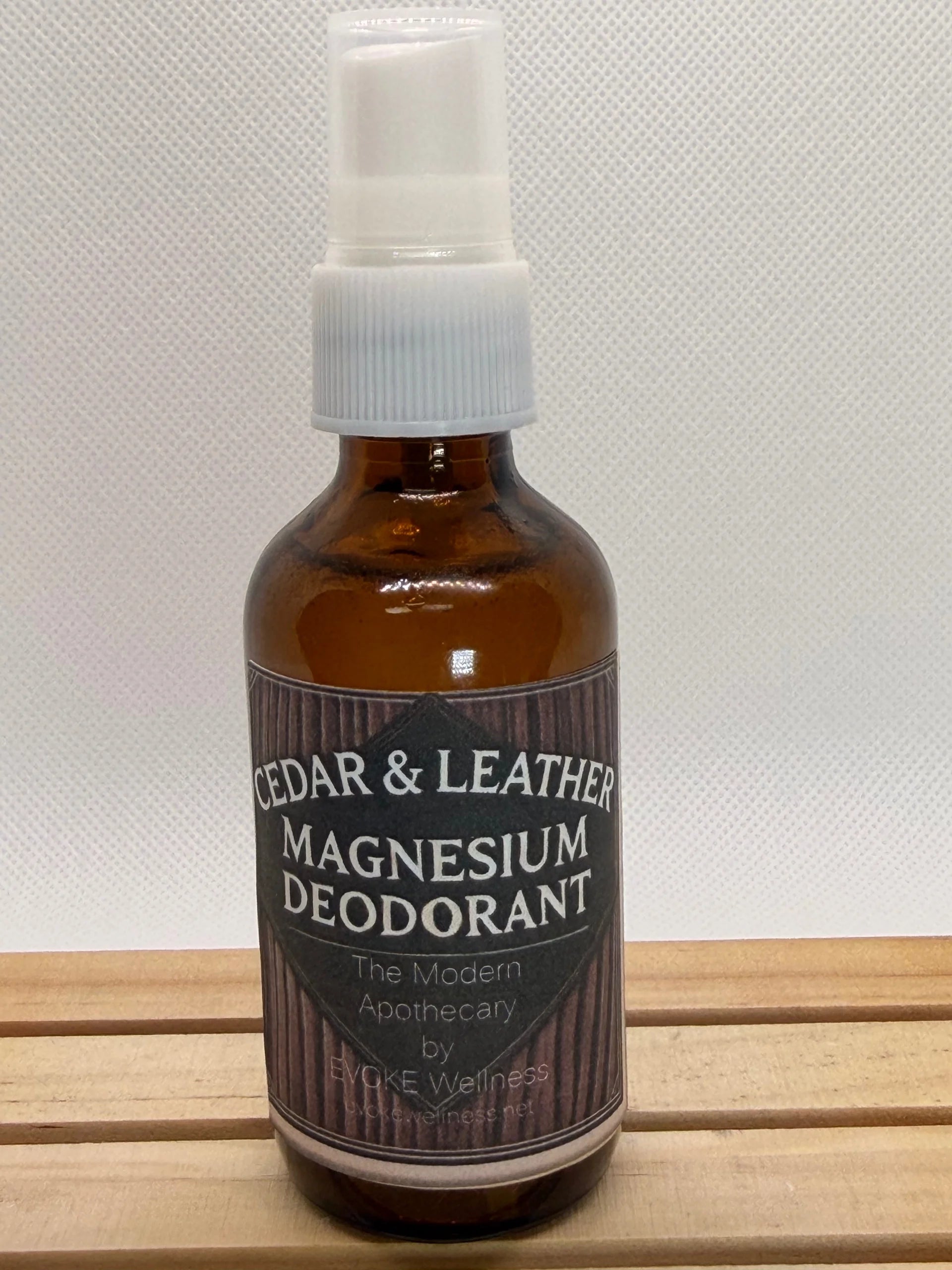 Cedar & Leather Magnesium Deodorant Spray